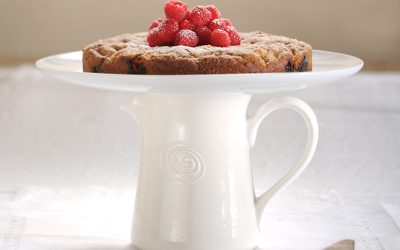 Italian berry & cinnamon cake